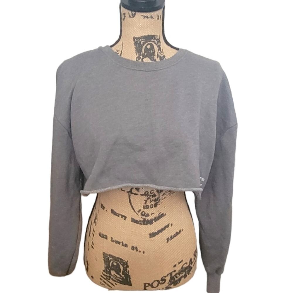 Small Zara olive cropped sweatshirt, fleece lined